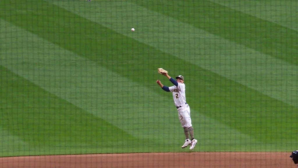 Brewers shortstop Luis Urias struggling in the field, at the plate