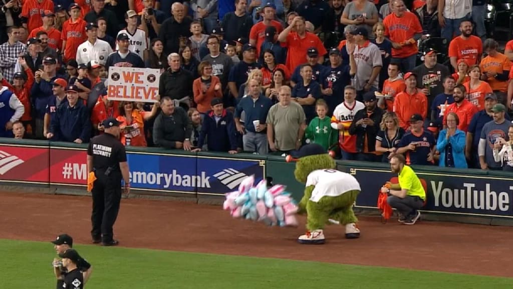 Orbit stole cotton candy from concessions, but he shared it with fans  because that's what Orbit does | MLB.com
