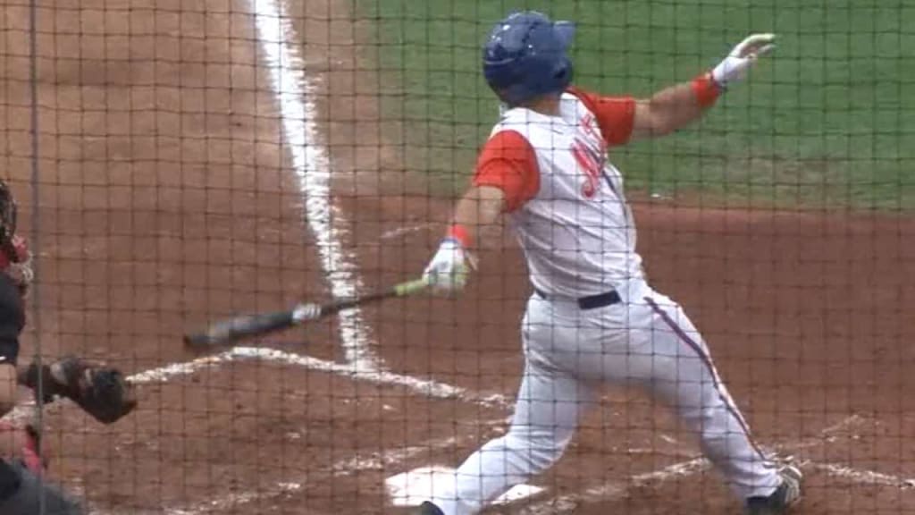 Tim Tebow blasts homer in first day with St. Lucie Mets