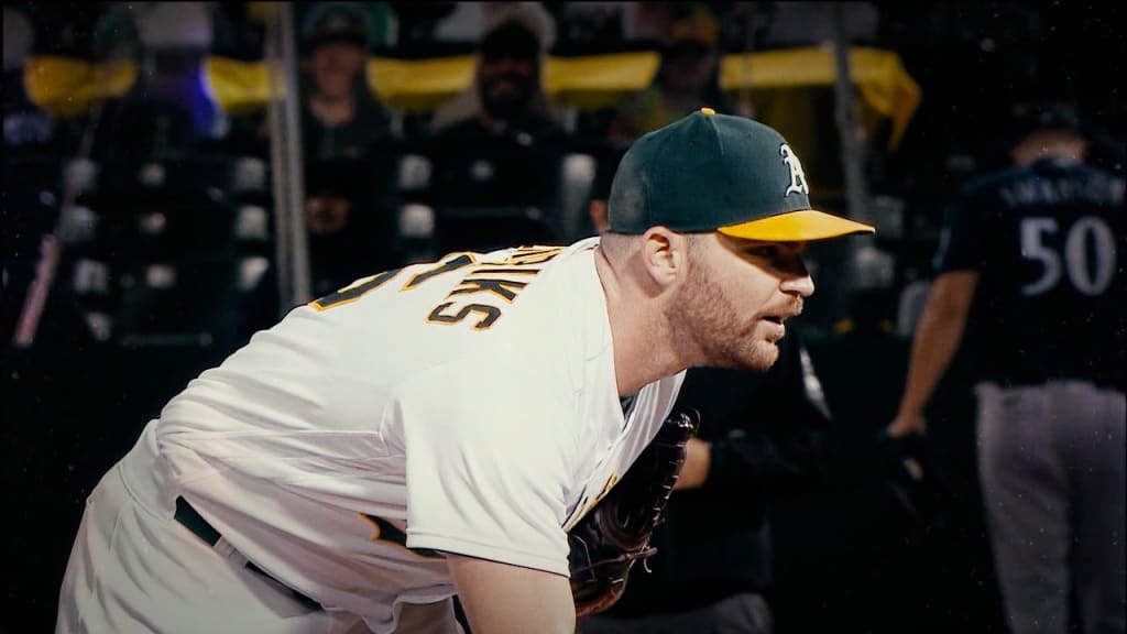 MLB Now on Liam Hendriks deal, 01/12/2021