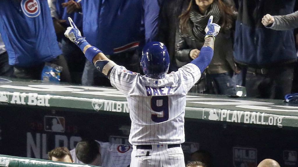 Baez on considering bunting