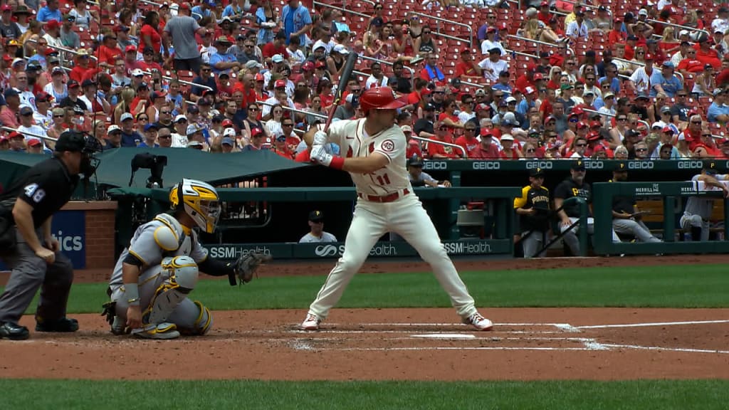 Adam Wainwright, Paul DeJong help St. Louis Cardinals win at Cleveland