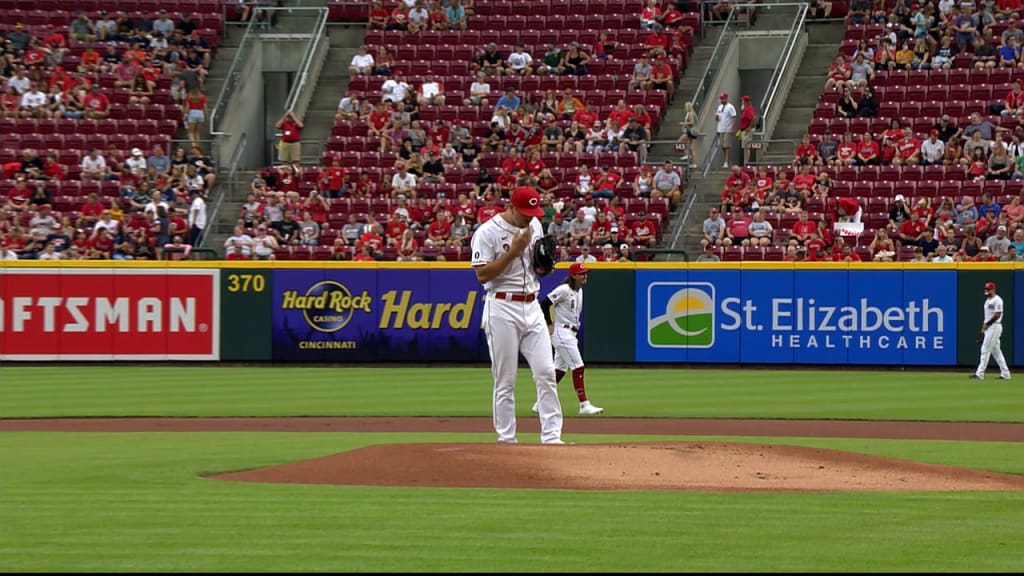 Nick Castellanos is back in the Reds' dugout. He was hit on the wrist by a  pitch in the 3rd inning and consequently left the game between…