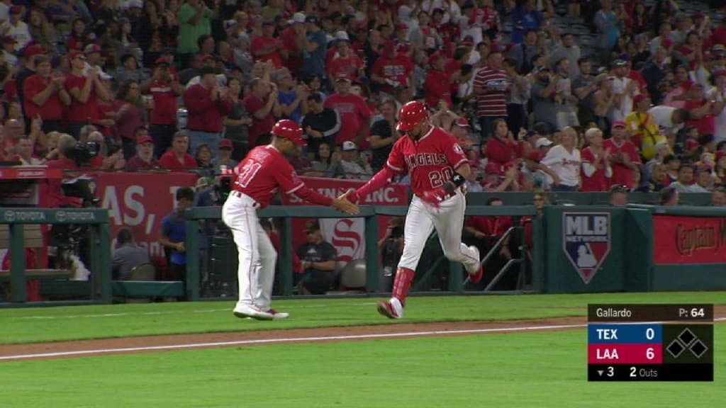 Fernandez's 2-run home run