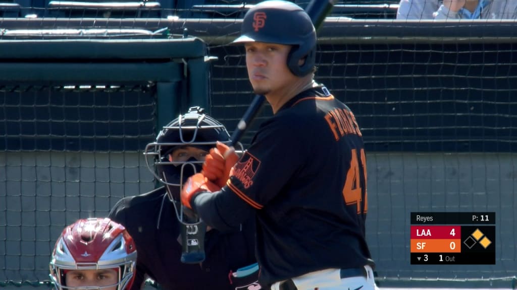 Giants play Cactus League debut in front of fans: 'Nice to see some live  humans'