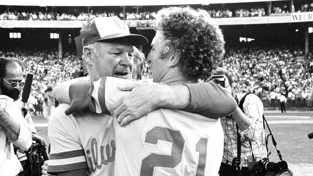 Harvey Kuenn embraces winning pitcher Don Sutton after the Brewers captured the AL East title over the Orioles in Game 163 on Oct. 3, 1982.