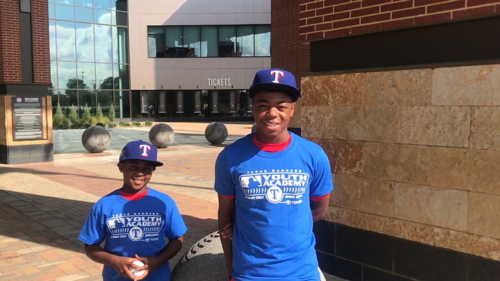 Los Angeles Dodgers Jackie Robinson Jersey for Sale in Fort Worth