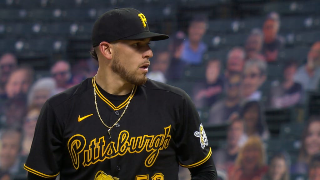 Tony Gonsolin wears cat cleats in NLCS Game 1