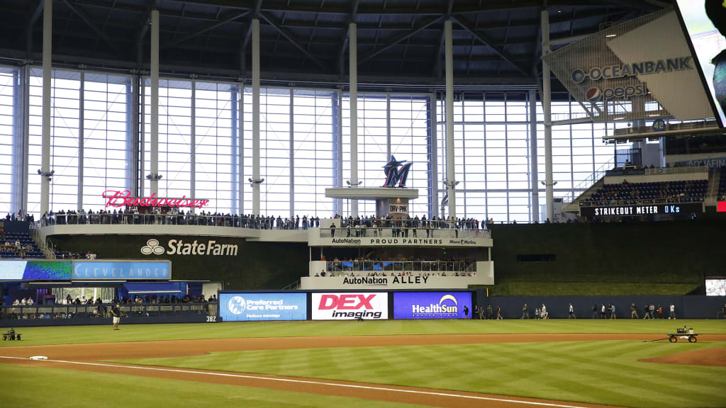 PHOTOS: the Marlins Played the Yankees in Their New Ballpark