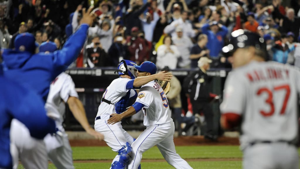 Johan Santana throws the first no hitter in Mets history and a fan