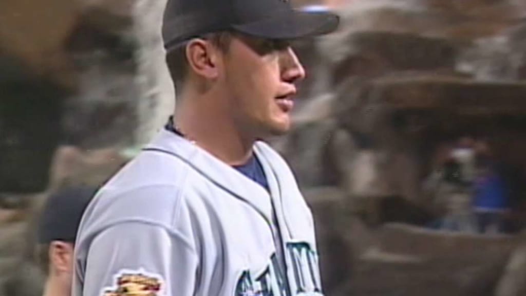 Big Unit returns to be honored by Mariners
