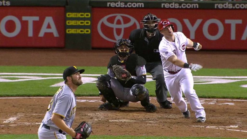 Tucker Barnhart hits first career home run in Reds win