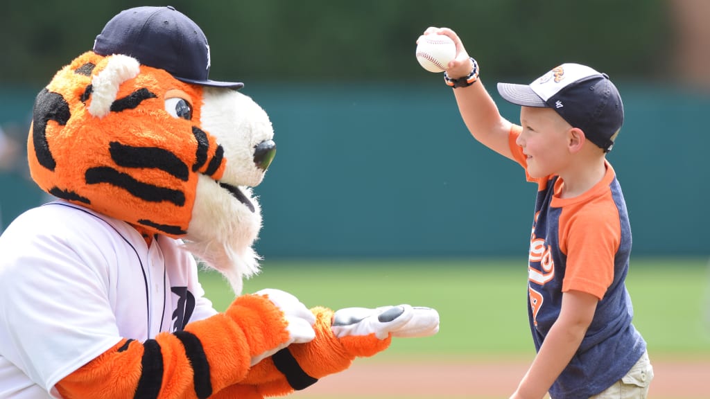 Taking in a Tigers game with PAWS, Detroit's favorite mascot 