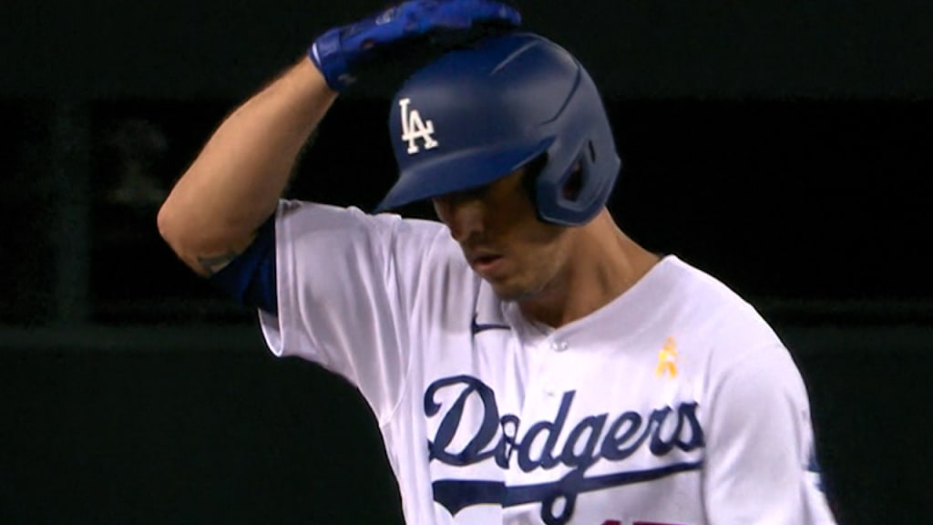 Dodgers rally in eighth, edge Astros