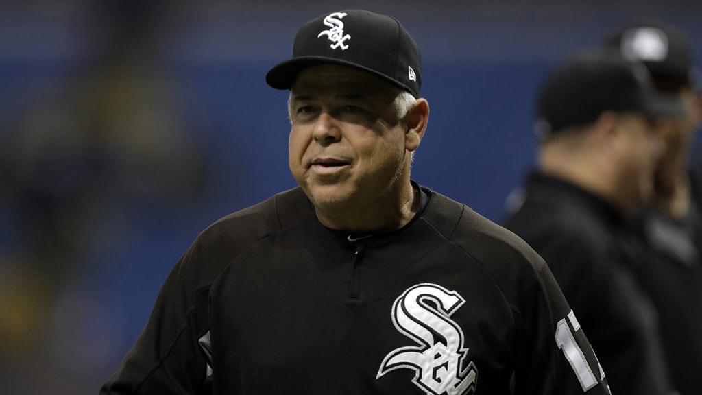 Rick Renteria was the Cubs' manager in 2014. (Getty Images)