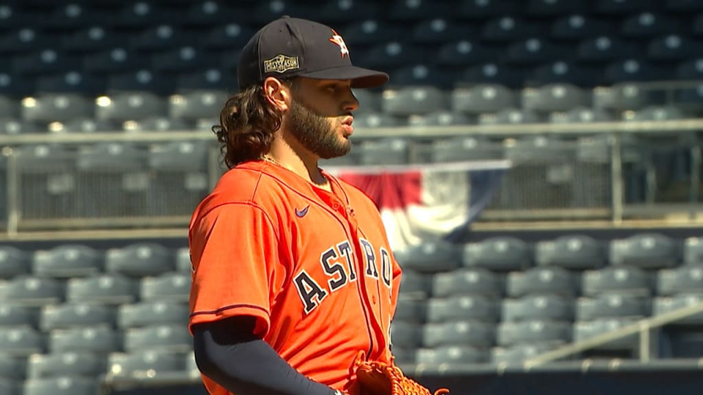 Astros fan runs on field and hugs Jose Altuve during ALCS