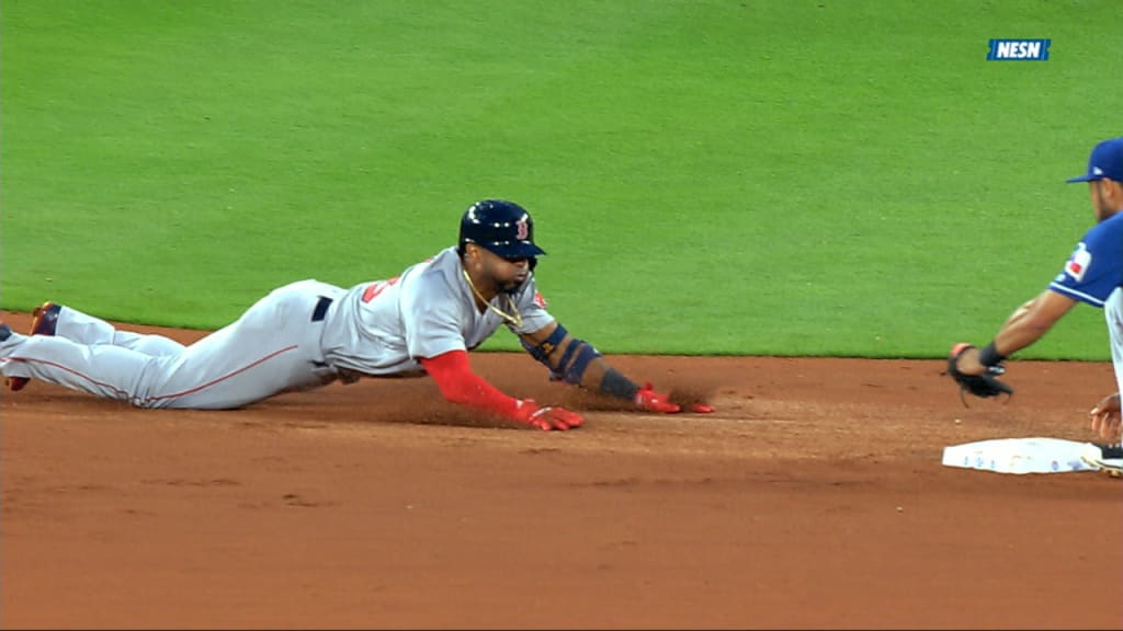 050318_gif_nunez_tongue_update