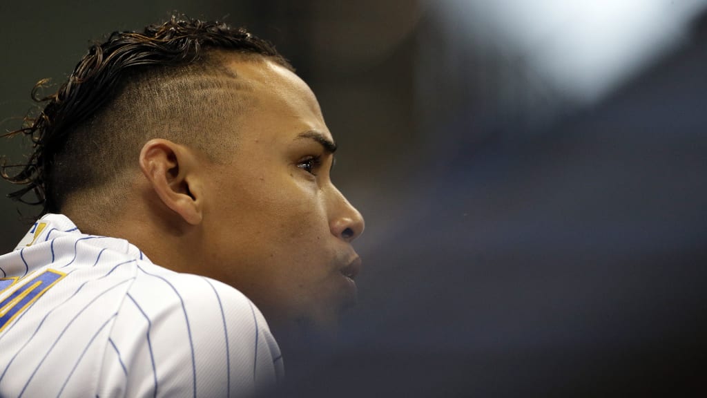 Orlando Arcia has twins during game vs. Cubs