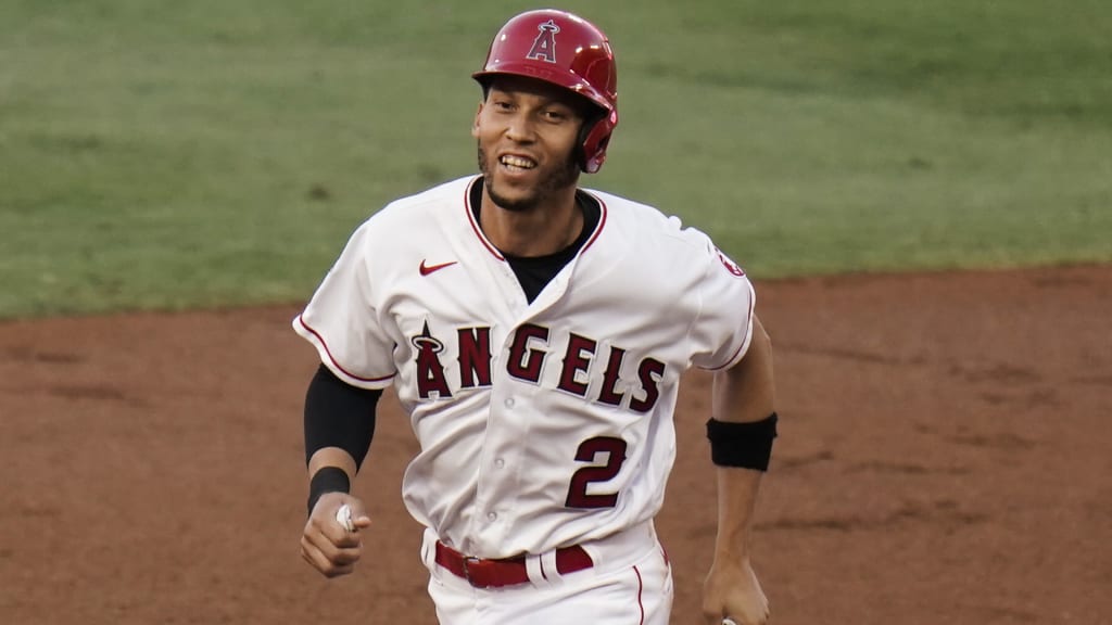 Angels' Andrelton Simmons finds motivation in 'glove-first' label