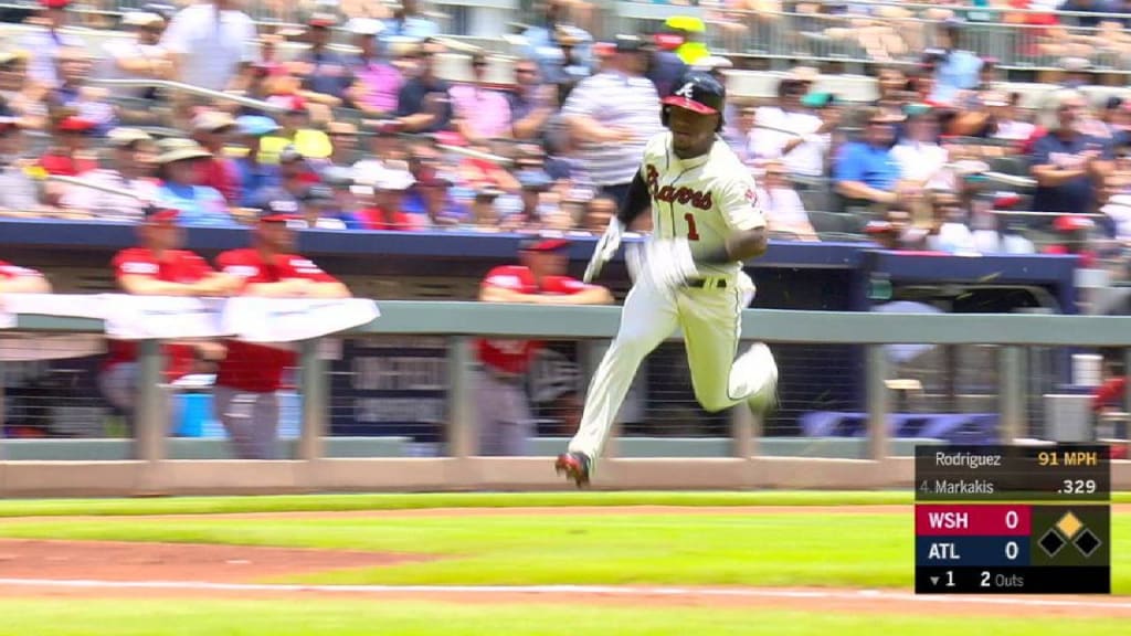 Braves' Markakis hits walkoff HR after opting into season