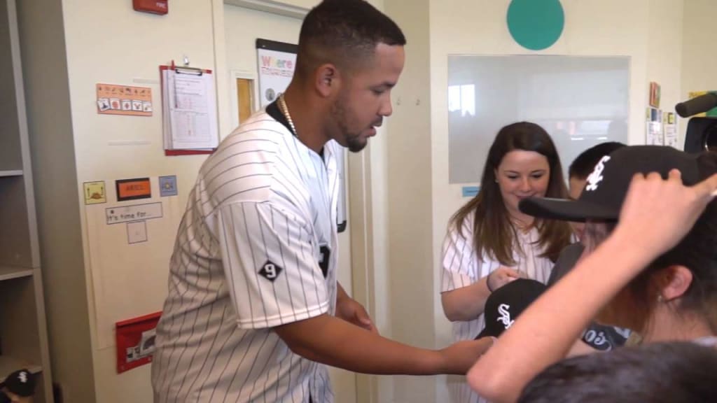 Jose Abreu on his family, Clemente Award