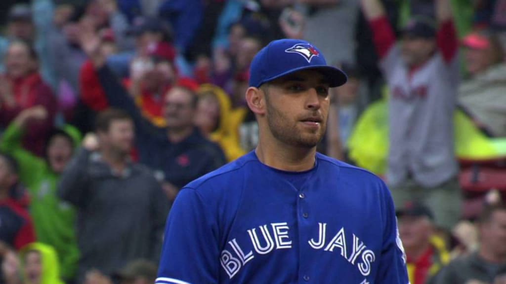 Marco Estrada takes no-hitter into 8th, Blue Jays hold off Red Sox