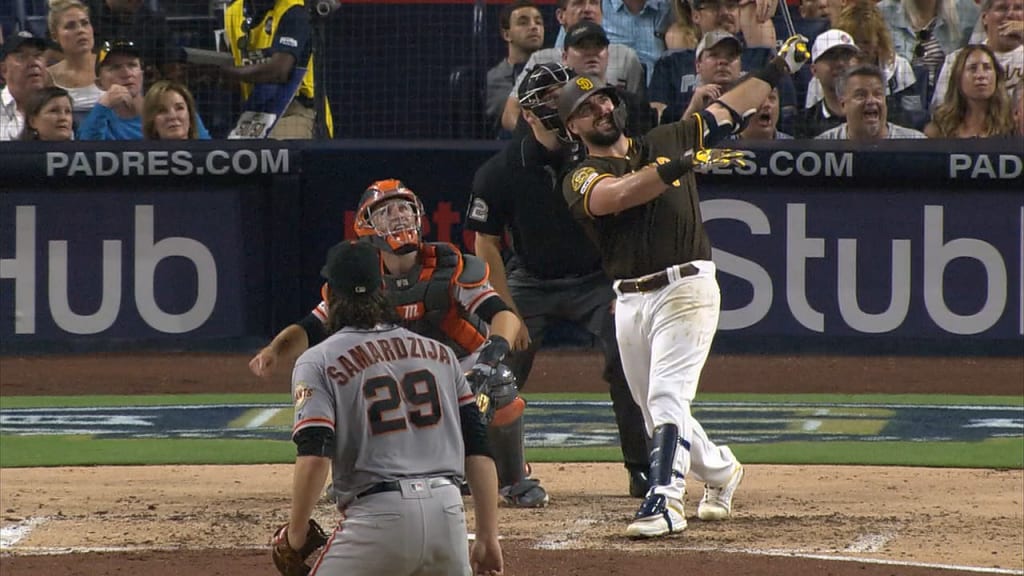 San Francisco Giants' Pablo Sandoval makes an off balance swing while  popping up to right with two runners on base to end the sixth inning  against the San Diego Padres in a