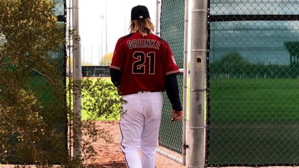 D-backs' Lovullo rules out Greinke as opening-day starter