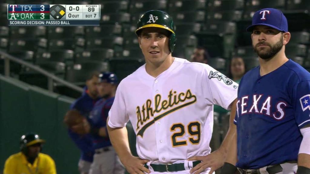 Oakland Athletics beat Rangers on Khris Davis walk-off walk