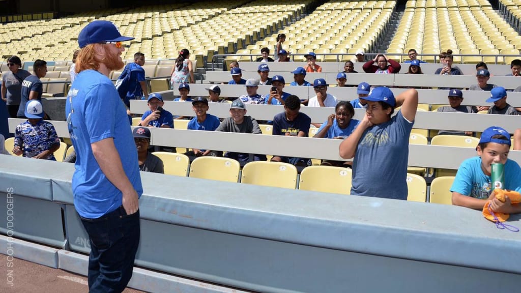 Justin Turner's question-and-answer session was a highlight for attendees. (Dodgers, via Twitter)