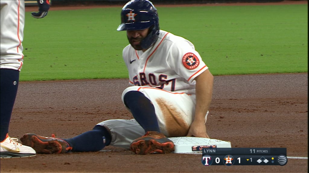 Why did Altuve take a knee knowing everybody on that field can see