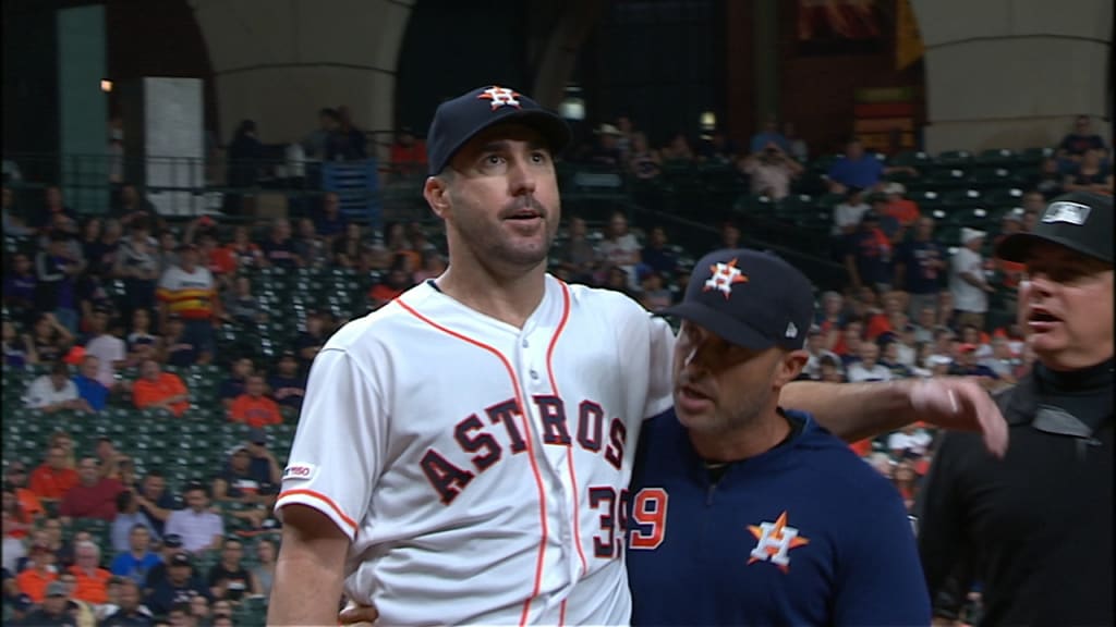 Houston Astros pitcher Justin Verlander (L) and New York Yankees outfielder  Aaron Judge (C) share a smile during MLB's All-Star Game at Nationals Park  in Washington, D.C., July 17, 2018. Photo by