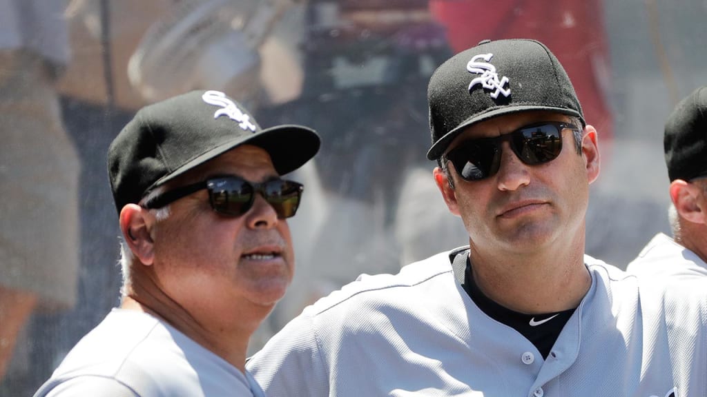 Rick Renteria (left) was the White Sox bench coach in 2016 under Robin Ventura. (Jae C. Hong/AP)