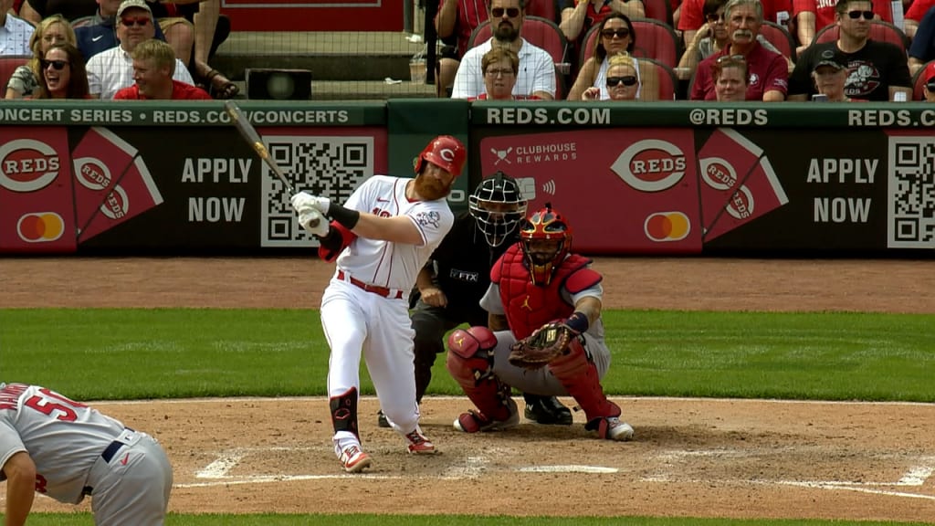 Nick Lodolo earns his first MLB win 