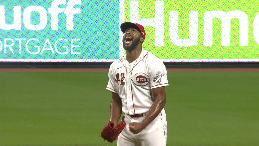 Amir Garrett - MLB News, Rumors, & Updates