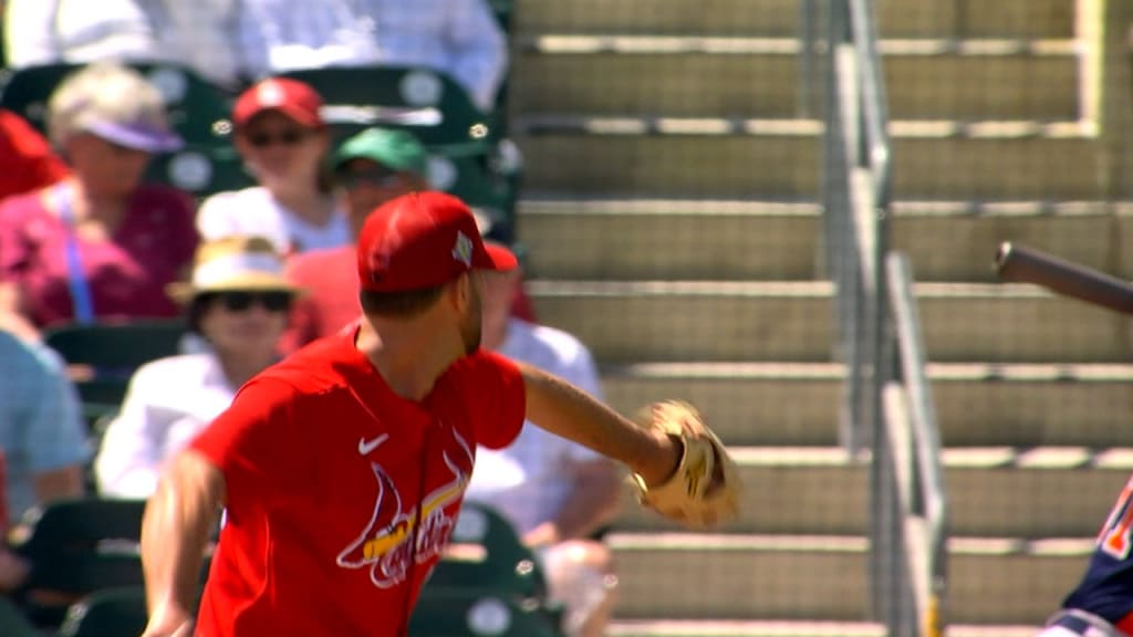 Wainwright strikes out Dirden