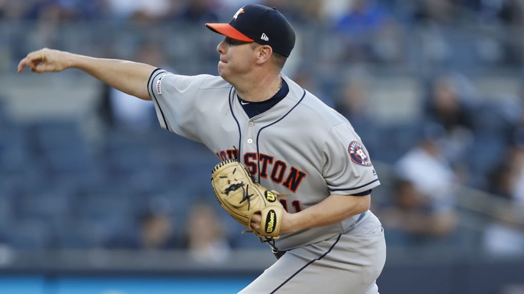 Astros reliever Ryan Pressly throws bullpen session