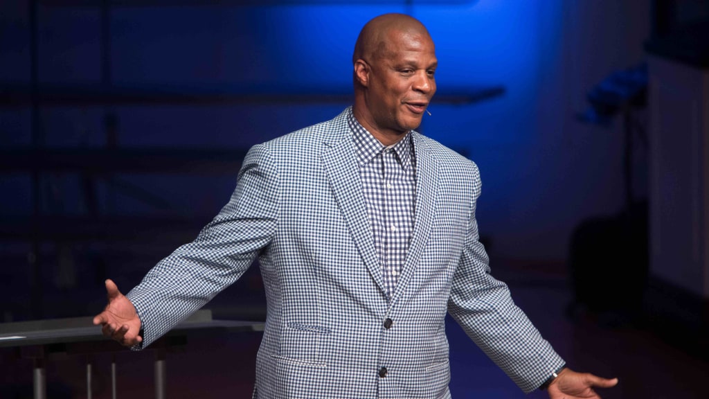 Darryl Strawberry teaching life lessons as traveling minister