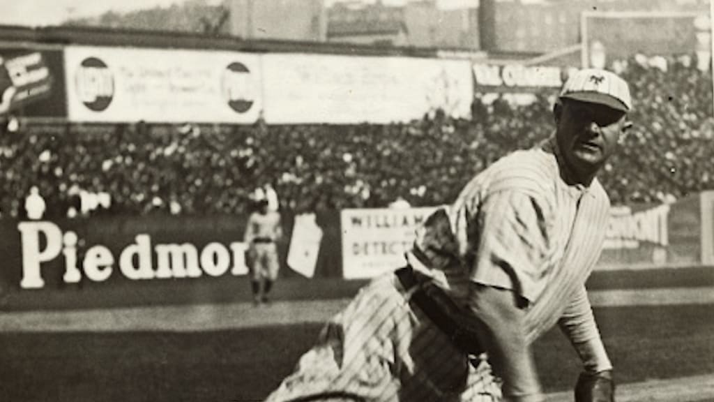 Luis Tiant  Angels baseball, Vintage baseball, Baseball