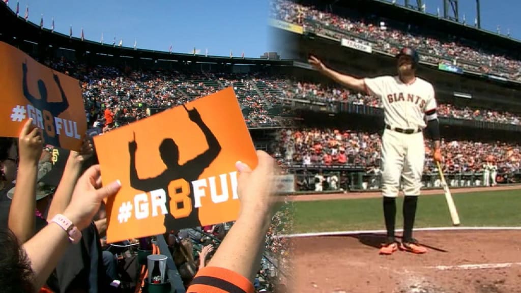Pence gets ovation before at-bat