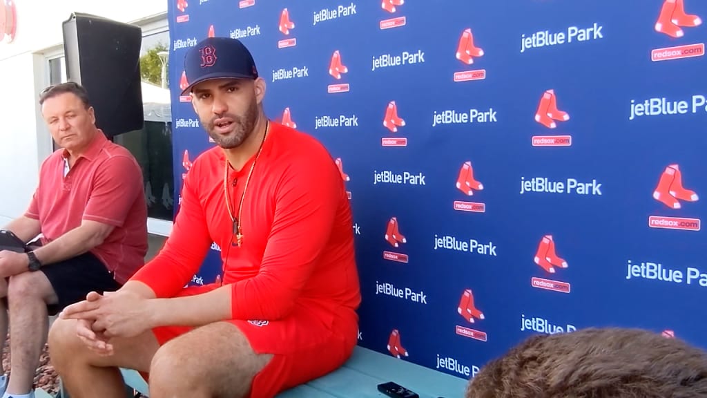 J.D. Martinez doesn't regret opting in for 2022 season with Red