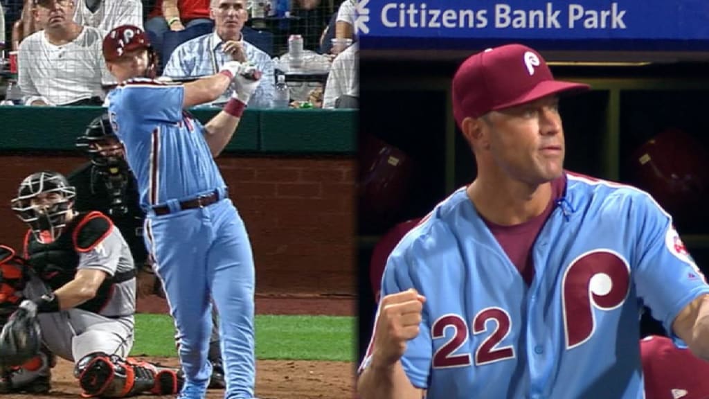 Maikel Franco's walk-off homer gives Phillies win over Marlins to hold first place in NL East