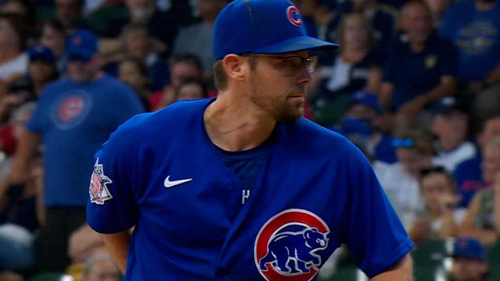 Cubs pitchers turn early lead into dismal Mil-walk-ee failure