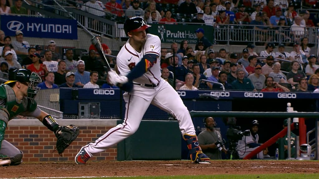 The Braves' Michael Harris II showed off beautiful right-handed swing