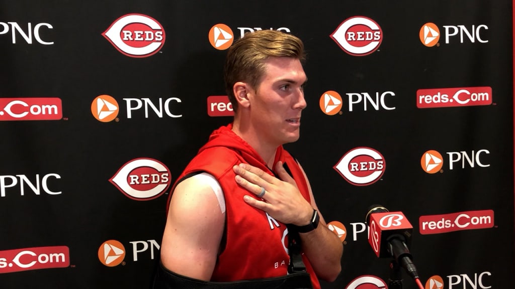 Stephenson on his broken clavicle