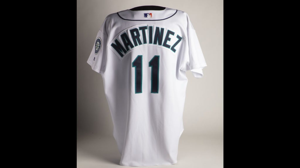 Félix Hernández King Mariners Hall of Fame Shirt Giveaway - Seattle Mariners