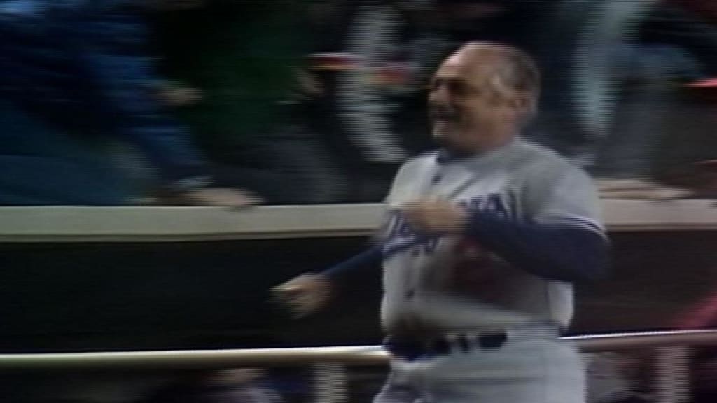 Dodgers win 1981 Series