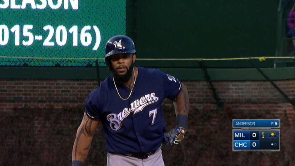 Eric Thames hits homers in 5 consecutive games to rank atop in MLB