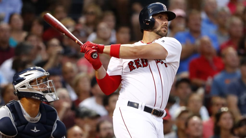 Boston Red Sox claim Travis Shaw off waivers from Brewers