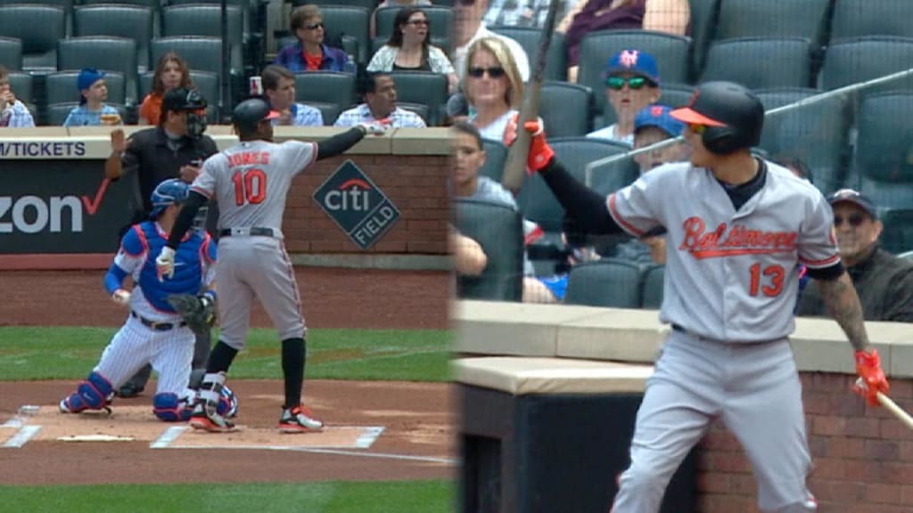 Mets prospect Luis Guillorme caught a bat that flew into the dugout like it  was no big deal